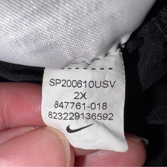 Nike Black Athletic Shorts Lightweight Moisture-Wicking w/ Built-In Underwear - Picture 4 of 4